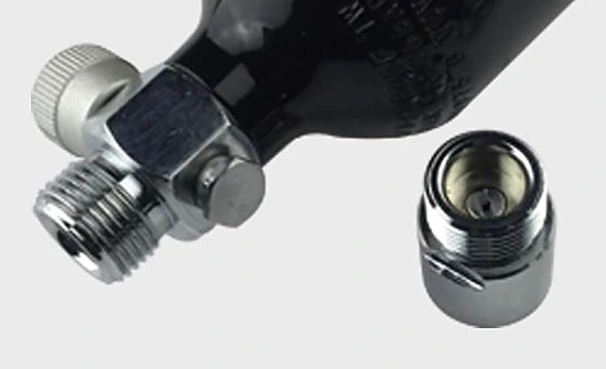 Straight cylinder adapter seen from its female end, showing the internal thread and the seat in the centre of the bore